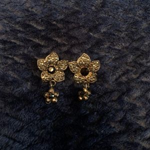 flower earrings